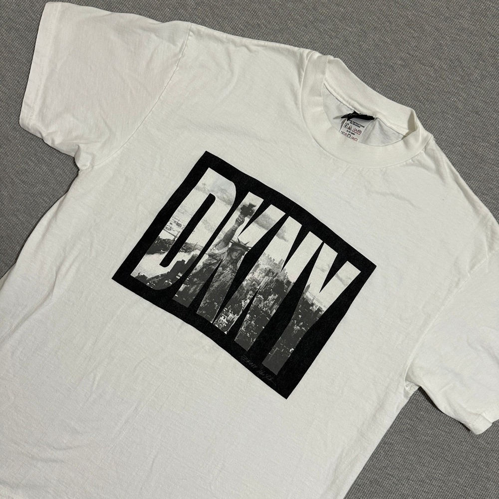 Y2K DKNY Jeans Statue of Liberty NYC Skyline Graphic Tee White OSFA Unisex